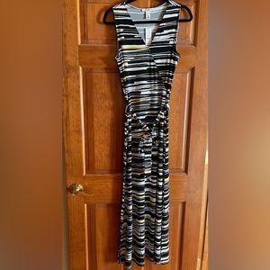 White House Black Market Maxi Dress Size 8